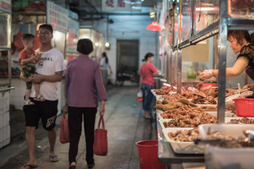 Chinese grand ma - market main road