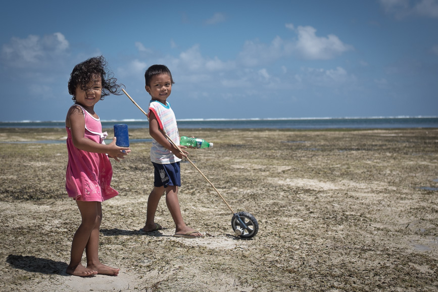 Siargao beach kids