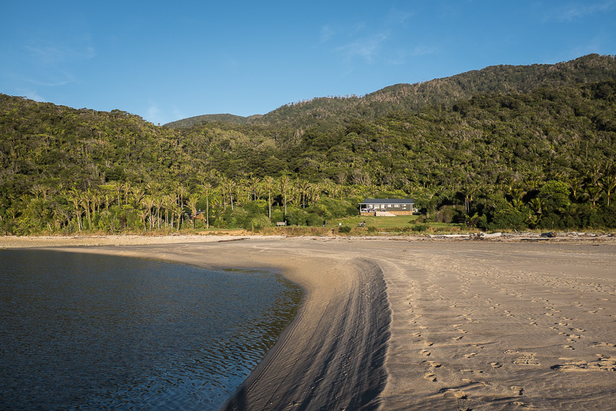 heaphy hut