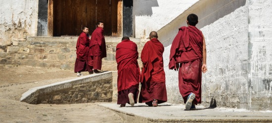 In the Footsteps of Tibetan Pilgrims at Labrang