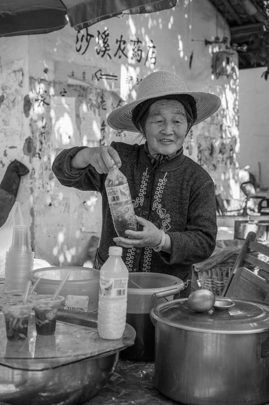 shaxi street food lady 2